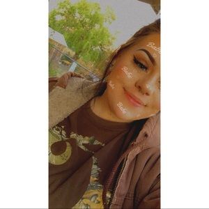 Meet your Posher, Sierra